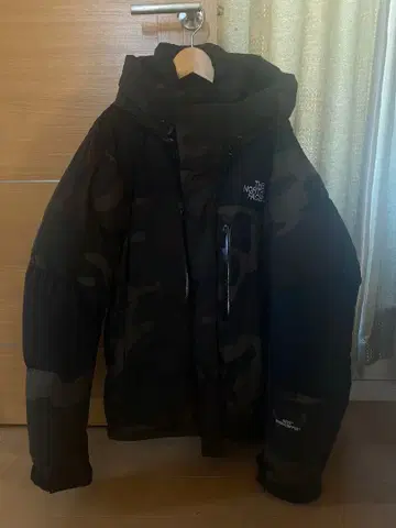 THE NORTH FACE 카모플라쥬 다운 자켓 L