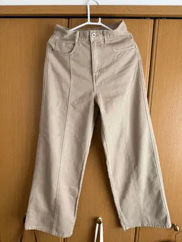 베이지 스트레이트 데님