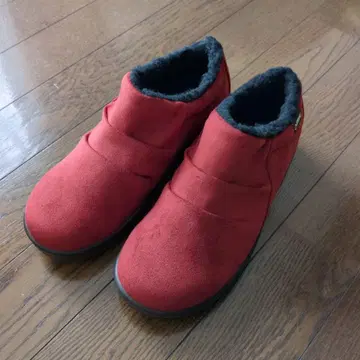 빨간색 스웨이드 플리스 안감 슬립온 부츠