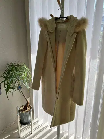 OPAQUE.CLIP 크림색 롱 코트