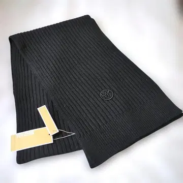 미사용 새상품 MICHAEL KORS 블랙 리브 머플러