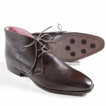 새상품 토모에 다크 브라운 처카 부츠 24.5cm