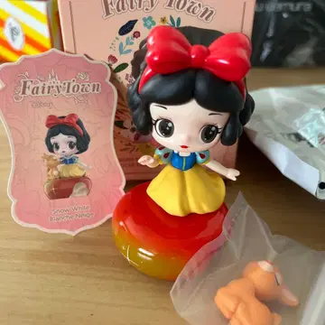 MINISO 백설공주 피규어 fairy town
