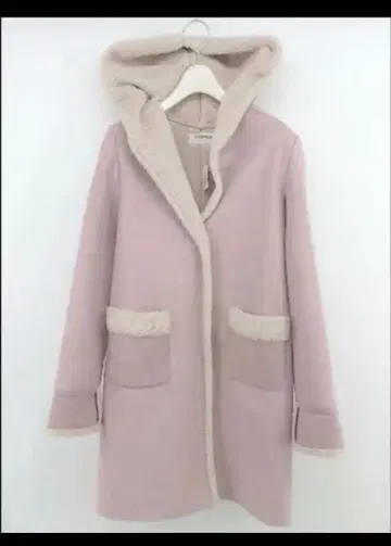 미슈마슈 페이크 무스탕 코트