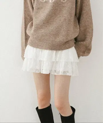 레이스 절개 프릴 미니 스커트 590759