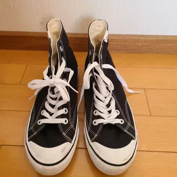 VANS 블랙 하이컷 스니커즈