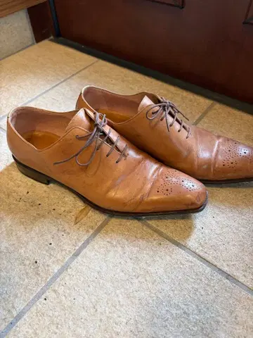 ALBARETO 브라운 가죽 드레스 슈즈