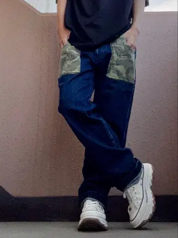 모노그램 카모플라쥬 포켓 데님 팬츠