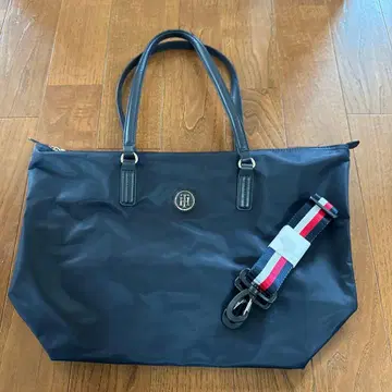 타미힐피거 토트백