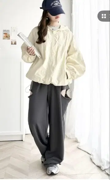 오버 사이즈 윈드 브레이커 점퍼 L 사이즈 아이보리