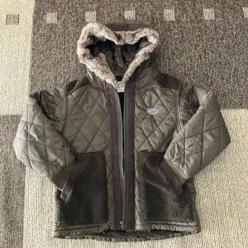 큐브 슈가 퀼팅 보아 코트