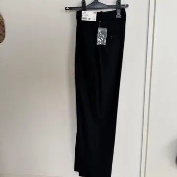 택 포함 미사용 새상품 UNIQLO 유니클로 턱 와이드 팬츠 긴 길이