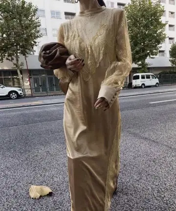 [ 새상품급 ] Ameri UND LACE TRIMMING DRESS