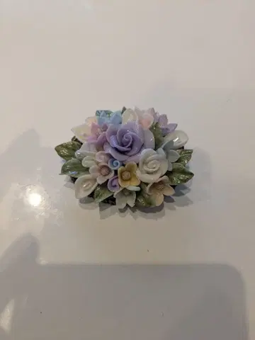 파스텔 컬러 꽃 브로치