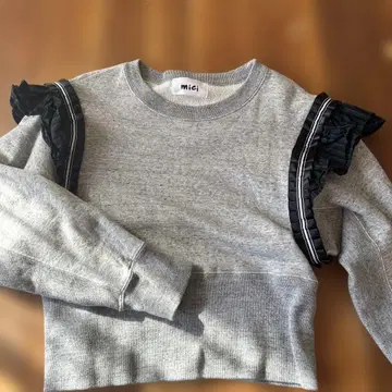 mici 프릴 달린 그레이 맨투맨