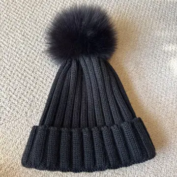 Vera Pelliccia 퍼 니트 모자