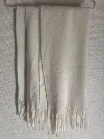 아이보리 머플러 아크릴제