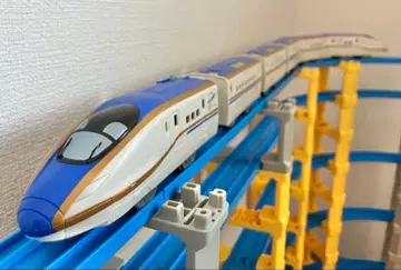 활기찬 안내 사운드 E7계 신칸센 카가야키 긴 6량 편성 프라레일 박람회