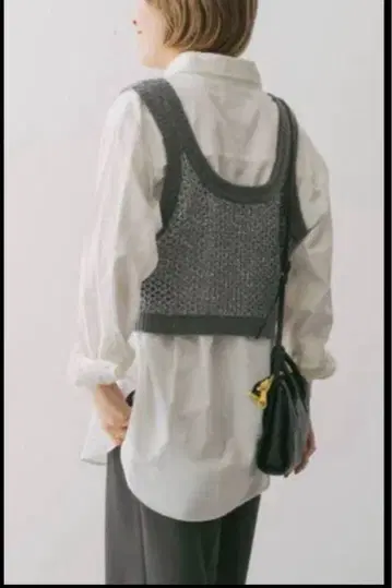 스픽 앤 스팬 스팽글얀 뷔스티에 양모 모헤어