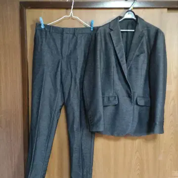 GU 셋업 상의 S 하의 M