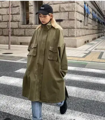 Via.j 밀리터리 코트