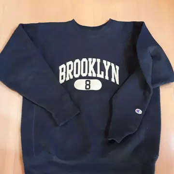Champion BROOKLYN 8 맨투맨 MEDIUM