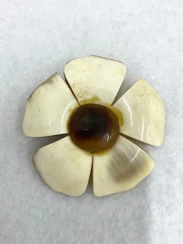 23.404 [브로치] 소뿔 꽃 빈티지 앤티크