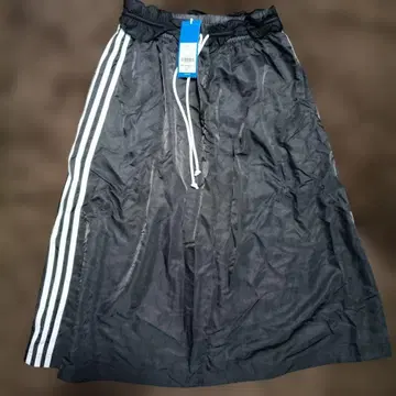 adidas FU3807 블랙/화이트 롱 스커트 M 사이즈