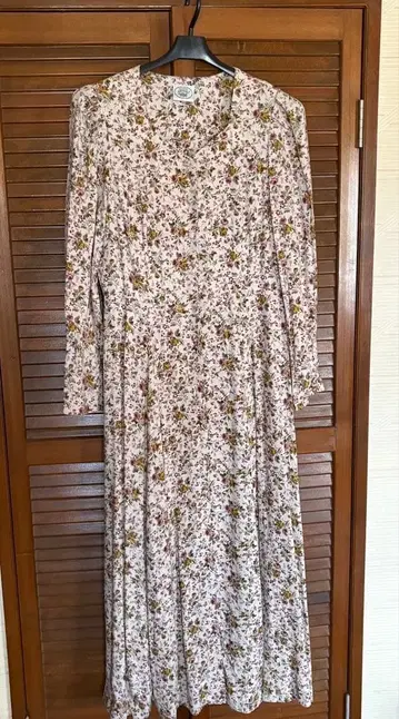 [새상품급] 로라 애슐리 맥시 길이 원피스 꽃무늬 싸개 버튼 11 L