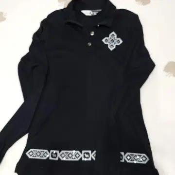 Black & White 비즈 장식 피케 셔츠 블랙