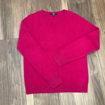 유니클로 캐시미어 크루넥 상의