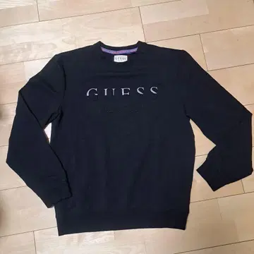 GUESS 블랙 트레이닝복 EST.1981