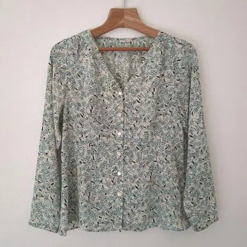 [ 미사용 ] IENA 플라워 프린트 블라우스 (화이트/스카이블루)