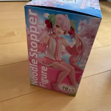 벚꽃 미쿠 Noodle Stopper Figure