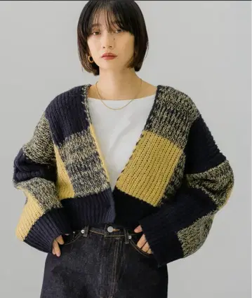 KBF BIG 체크 숏 가디건