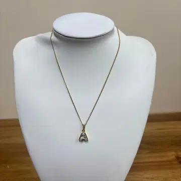 골드 크리스탈 펜던트 목걸이