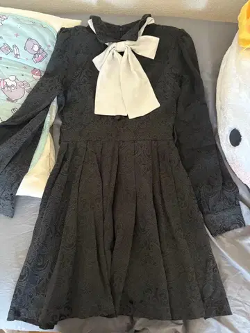 Ank Rouge 리본 포함 블랙 레이스풍 원피스