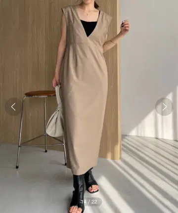 CAPRICIEUX LE'MAGE 백 크로스 점프 스커트