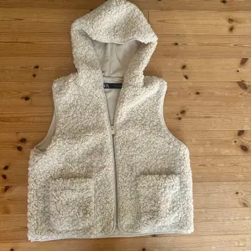 ZARA 자라 보아 원단 후드 부착 베스트 S