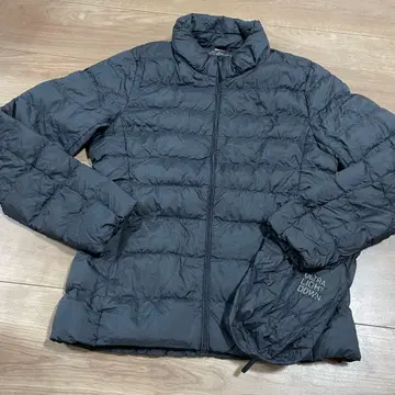 유니클로 울트라 라이트 다운 자켓 M