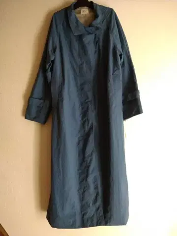 AgAwd(아거우드) 코트 블루