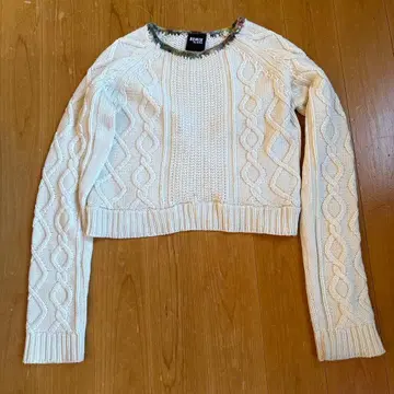 REMIXX by ATIKA 아이보리 케이블 니트