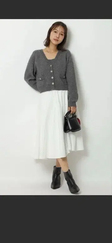 Apuweiser-riche 테디 V넥 앙상블 브라운