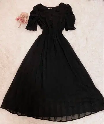 NOMAE 블랙 롱 원피스 반팔