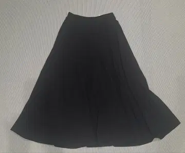 택 포함 새상품 UNITED ARROWS 블랙 플레어 스커트 38