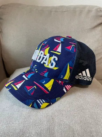 adidas 세일링 보트 패턴 골프 캡