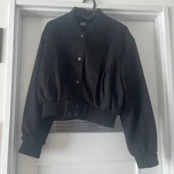 자라 봄버 자켓 블랙
