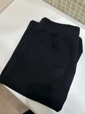 유니클로 C 맨투맨 와이드 팬츠 M 사이즈