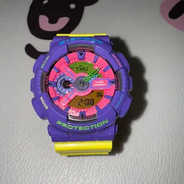G-SHOCK GA-110 보라색/노랑 디지털 시계