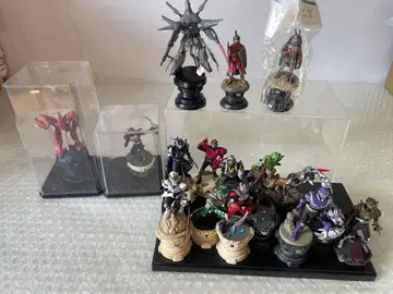 건담 가면라이더 기사 피규어 세트 (케이스 포함)